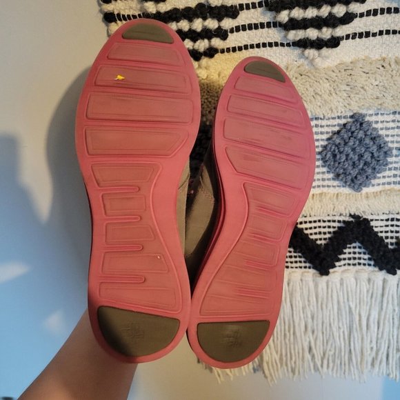 Cole Haan Lunargrand Chukka Boots Ironstone Gray Pink Lace Up Womens Sz 6B - Picture 8 of 8